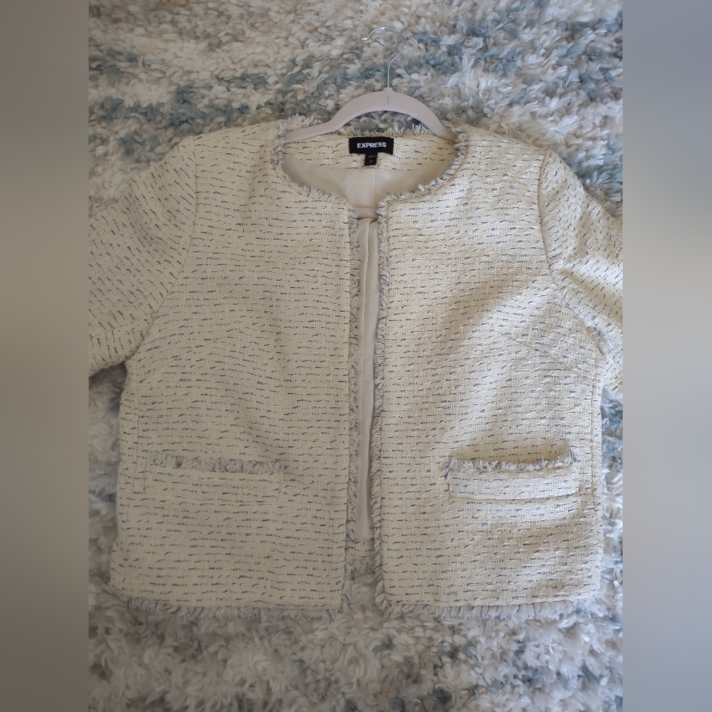White and navy tweed blazer